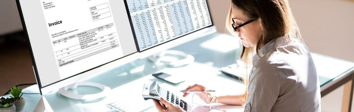 How does your e-invoice reach your customer on the Peppol network?