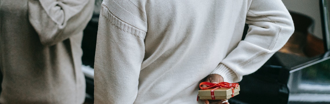 holidays-gift holidays-gift